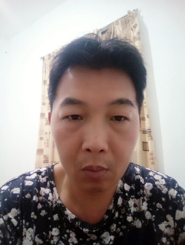 繁华哀伤的第一张照片--三明征婚网
