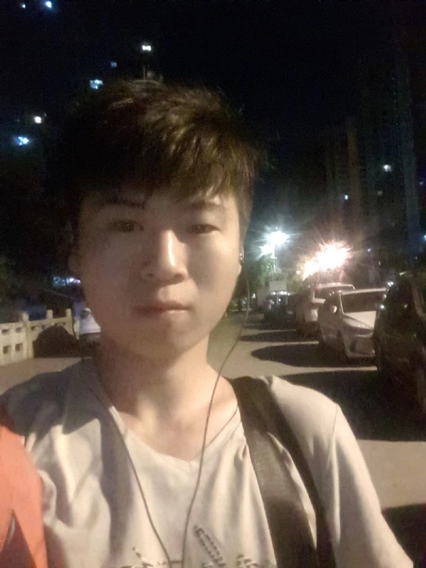 流星的瞬间的第一张照片--三明征婚网