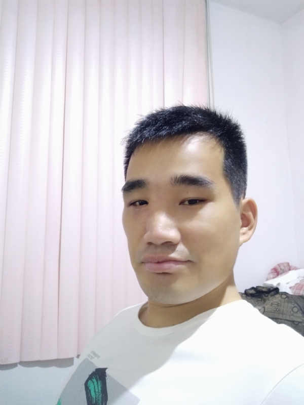 大男孩的第一张照片--三明征婚网