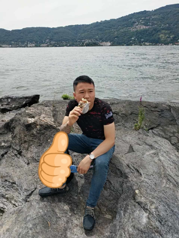 绚烂背后的平淡的第一张照片--三明征婚网
