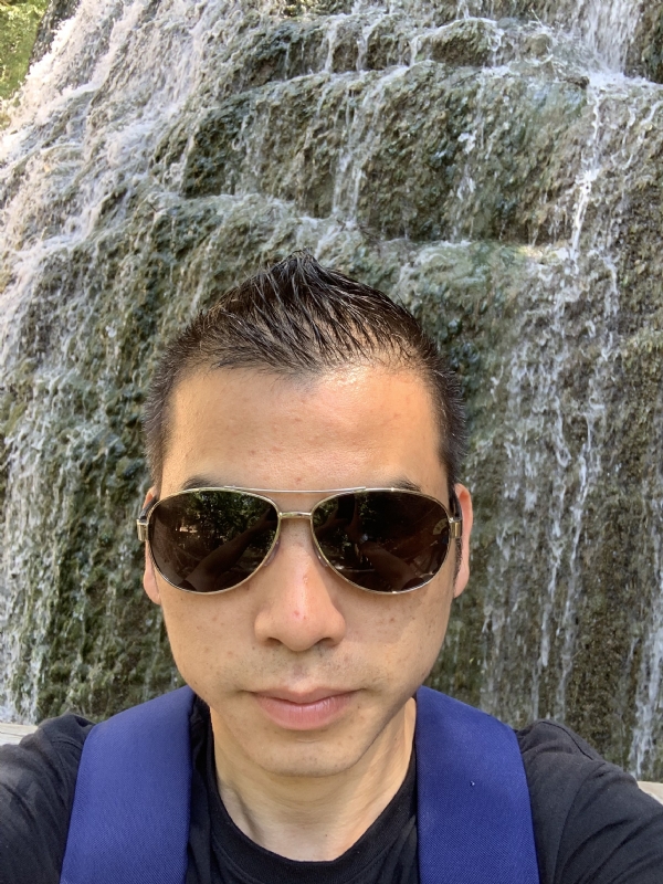高兴的第二张照片--三明征婚网