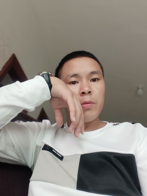 冷漠的第一张照片--三明征婚网