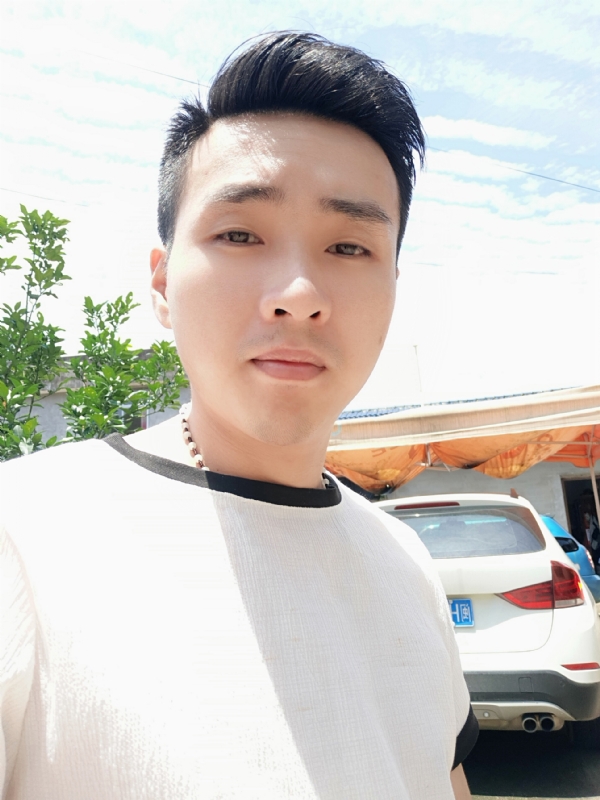 人间烟火的第一张照片--三明征婚网