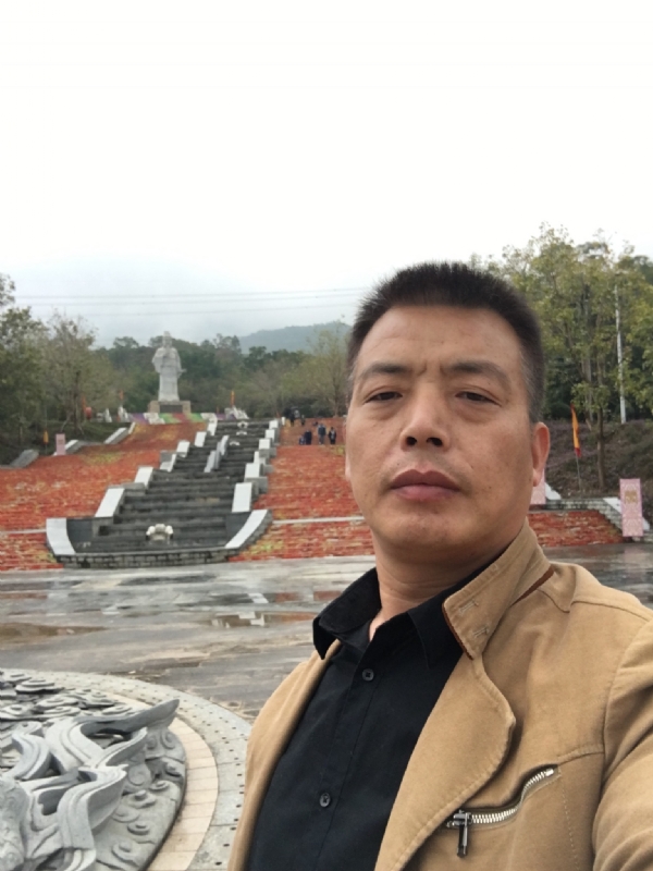 开心的松鼠的第二张照片--三明征婚网
