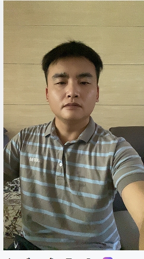 走在红毯那一天的第二张照片--三明征婚网