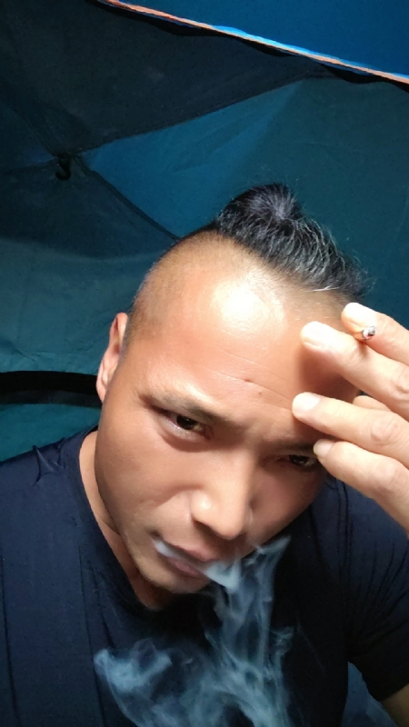 伯爵的第四张照片--三明征婚网